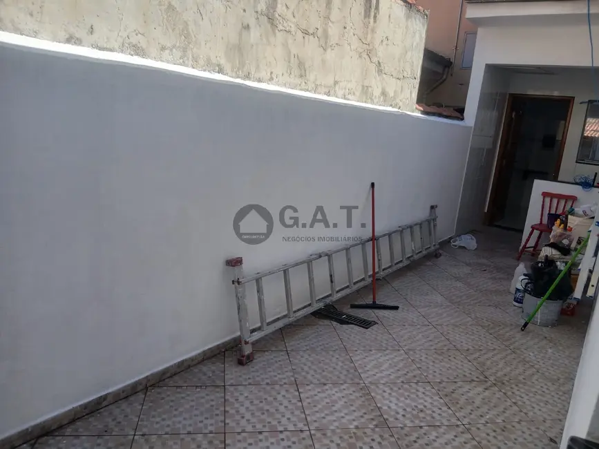 Casa com 3 quartos para alugar, 130m2 em Jardim Santo Amaro, Sorocaba - SP - imagem 3 Foto 3 de Casa com 3 quartos para alugar, 130m2 em Jardim Santo Amaro, Sorocaba - SP