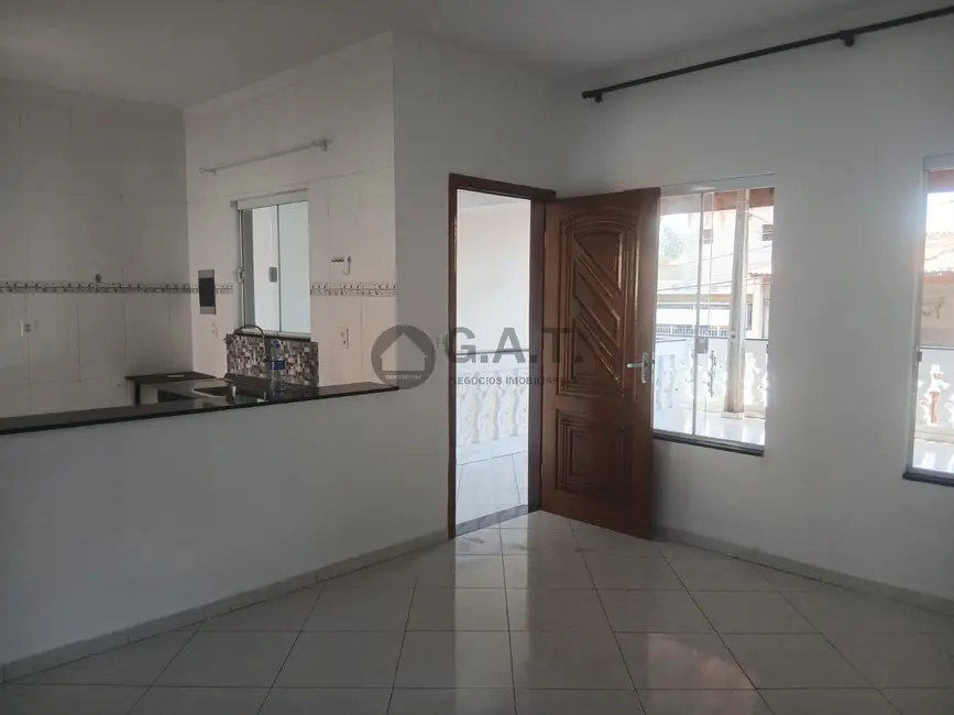 Casa com 3 quartos para alugar, 130m2 em Jardim Santo Amaro, Sorocaba - SP - imagem 1 Foto 1 de Casa com 3 quartos para alugar, 130m2 em Jardim Santo Amaro, Sorocaba - SP