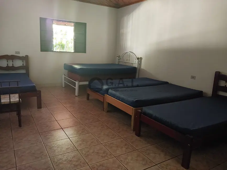 Chácara com 3 quartos à venda, 352m2 em Sorocaba - SP - imagem 9 Foto 9 de Chácara com 3 quartos à venda, 352m2 em Sorocaba - SP