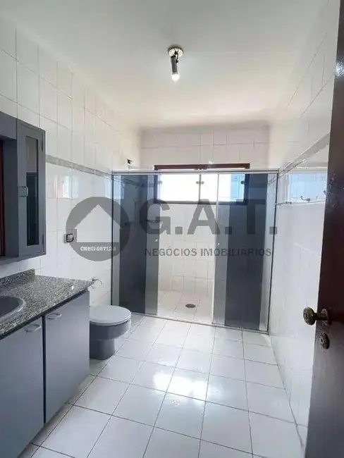 Casa com 4 quartos para alugar, 1800m2 em Jardim Leocádia, Sorocaba - SP - imagem 9 Foto 9 de Casa com 4 quartos para alugar, 1800m2 em Jardim Leocádia, Sorocaba - SP
