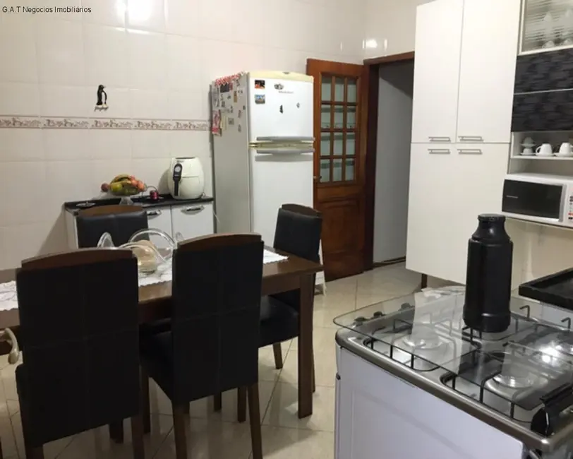 Casa com 3 quartos à venda, 130m2 em Jardim Pagliato, Sorocaba - SP - imagem 3 Foto 3 de Casa com 3 quartos à venda, 130m2 em Jardim Pagliato, Sorocaba - SP