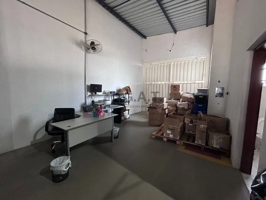 Armazém / Galpão para alugar, 360m2 em Jardim Santa Esmeralda, Sorocaba - SP - imagem 4 Foto 4 de Armazém / Galpão para alugar, 360m2 em Jardim Santa Esmeralda, Sorocaba - SP
