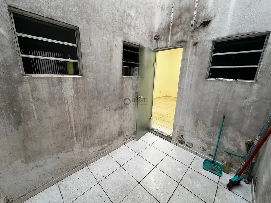 Foto 6 de Sala Comercial para alugar, 32m2 em Vila São Jorge, Sorocaba - SP