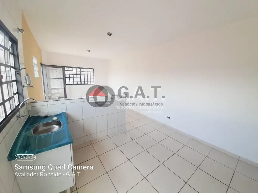 Foto 7 de Casa com 2 quartos para alugar, 80m2 em Jardim São Carlos, Sorocaba - SP