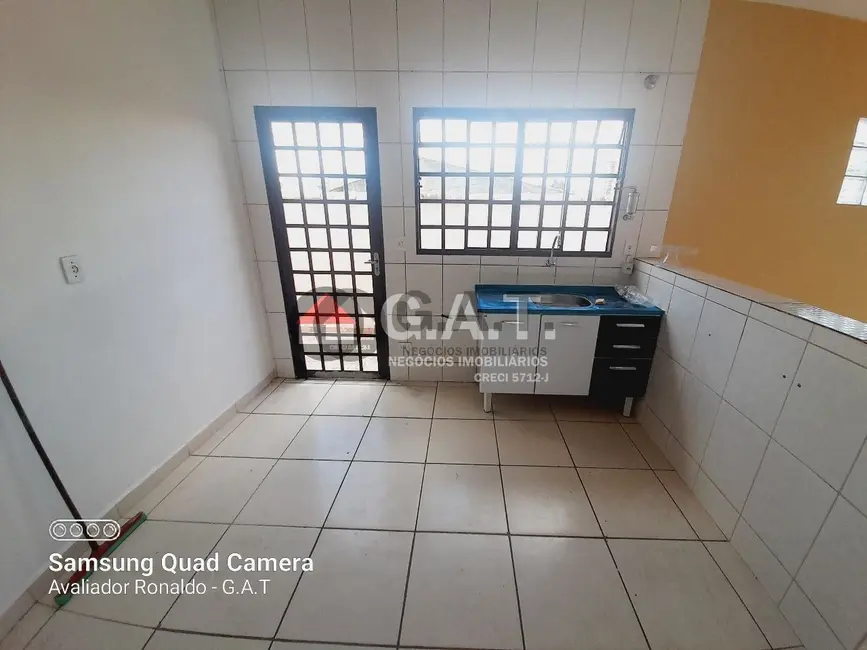Foto 6 de Casa com 2 quartos para alugar, 80m2 em Jardim São Carlos, Sorocaba - SP