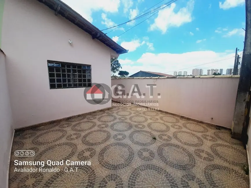 Foto 3 de Casa com 2 quartos para alugar, 80m2 em Jardim São Carlos, Sorocaba - SP