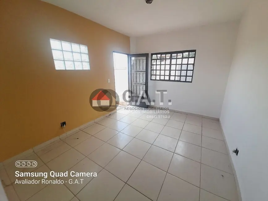 Foto 4 de Casa com 2 quartos para alugar, 80m2 em Jardim São Carlos, Sorocaba - SP