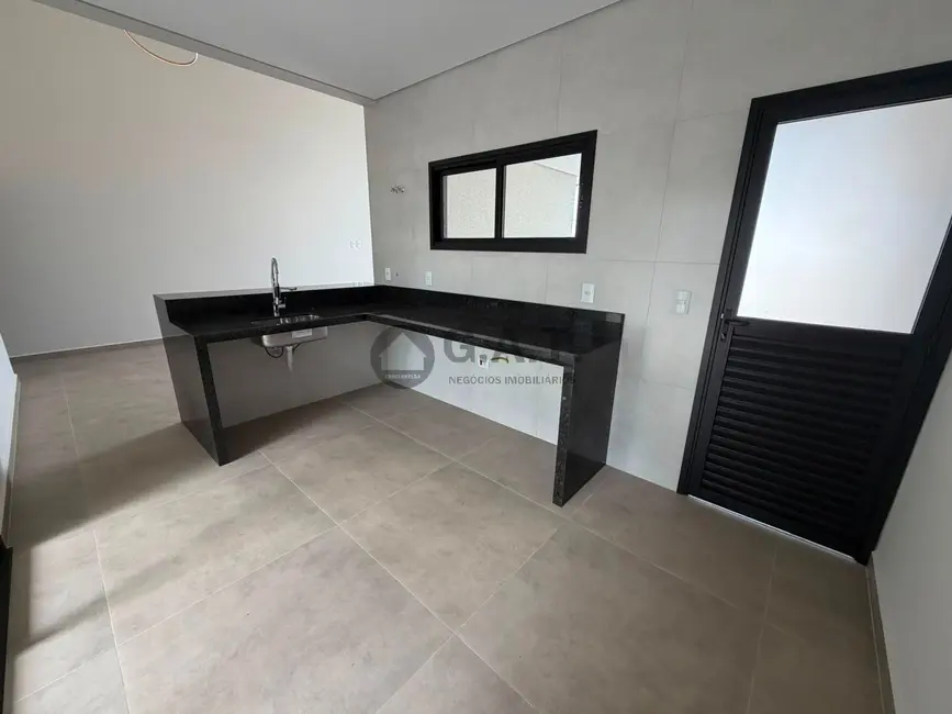 Casa de Condomínio com 3 quartos à venda, 134m2 em Wanel Ville, Sorocaba - SP - imagem 5 Foto 5 de Casa de Condomínio com 3 quartos à venda, 134m2 em Wanel Ville, Sorocaba - SP