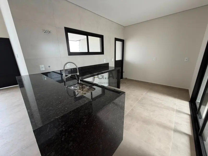 Casa de Condomínio com 3 quartos à venda, 134m2 em Wanel Ville, Sorocaba - SP - imagem 4 Foto 4 de Casa de Condomínio com 3 quartos à venda, 134m2 em Wanel Ville, Sorocaba - SP