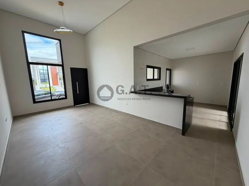 Casa de Condomínio com 3 quartos à venda, 134m2 em Wanel Ville, Sorocaba - SP - imagem 2 Foto 2 de Casa de Condomínio com 3 quartos à venda, 134m2 em Wanel Ville, Sorocaba - SP