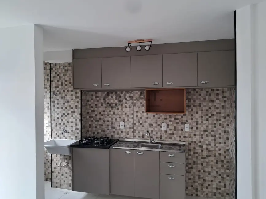 Apartamento com 2 quartos para alugar, 46m2 em Jardim Ibiti do Paço, Sorocaba - SP - imagem 2 Foto 2 de Apartamento com 2 quartos para alugar, 46m2 em Jardim Ibiti do Paço, Sorocaba - SP