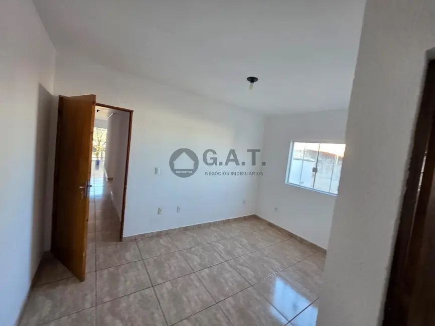Foto 2 de Casa com 3 quartos para alugar, 90m2 em Jardim Santa Bárbara, Sorocaba - SP