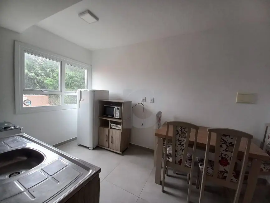 Foto 3 de Kitnet com 1 quarto para alugar, 35m2 em Cristo Rei, Sao Leopoldo - RS