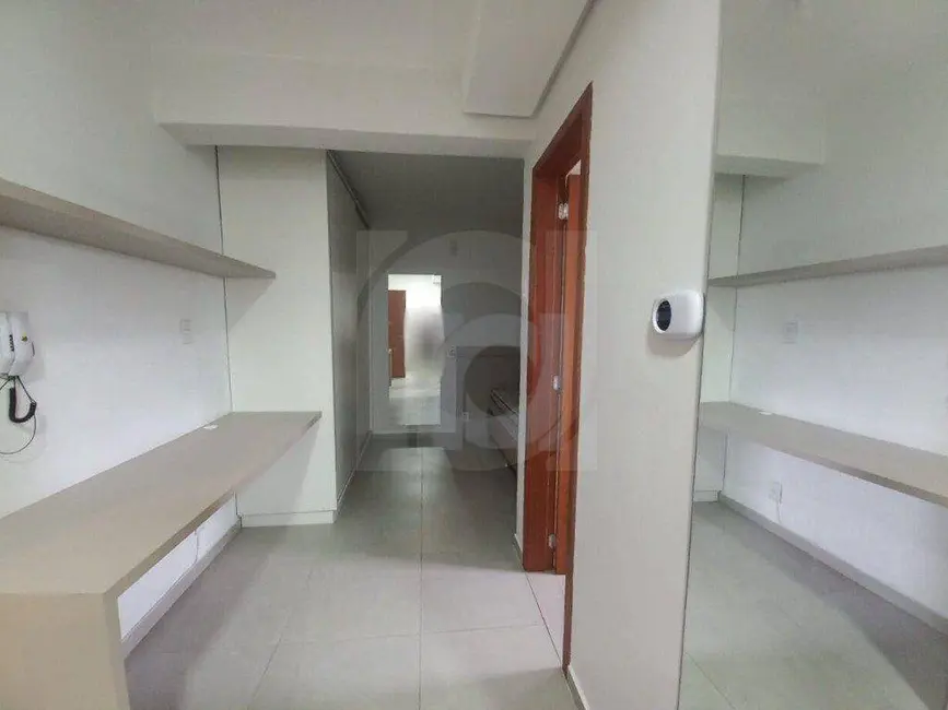 Foto 4 de Kitnet com 1 quarto para alugar, 35m2 em Cristo Rei, Sao Leopoldo - RS