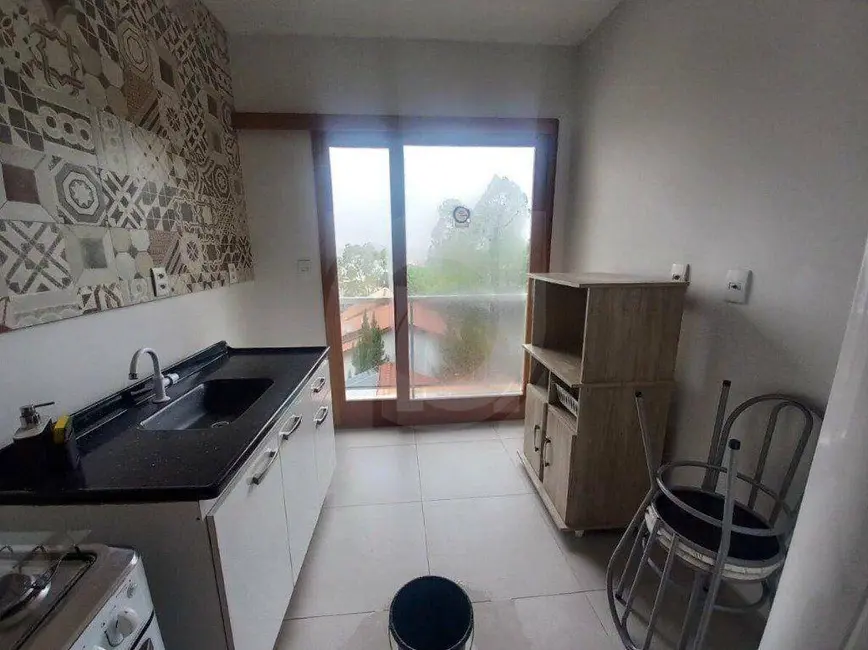 Foto 2 de Kitnet com 1 quarto para alugar, 35m2 em Cristo Rei, Sao Leopoldo - RS