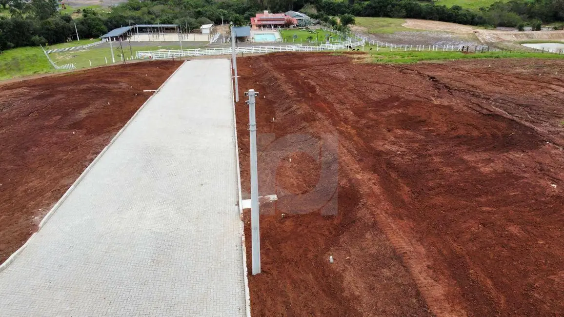 Foto 3 de Terreno / Lote à venda, 259m2 em Portao - RS