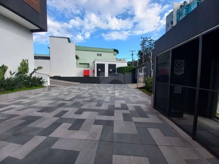 Apartamento com 3 quartos para alugar, 408m2 em Morro do Espelho, Sao Leopoldo - RS - imagem 2 Foto 2 de Apartamento com 3 quartos para alugar, 408m2 em Morro do Espelho, Sao Leopoldo - RS