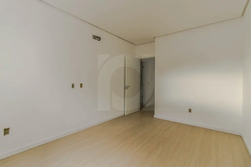 Foto 9 de Casa com 2 quartos para alugar, 150m2 em Feitoria, Sao Leopoldo - RS