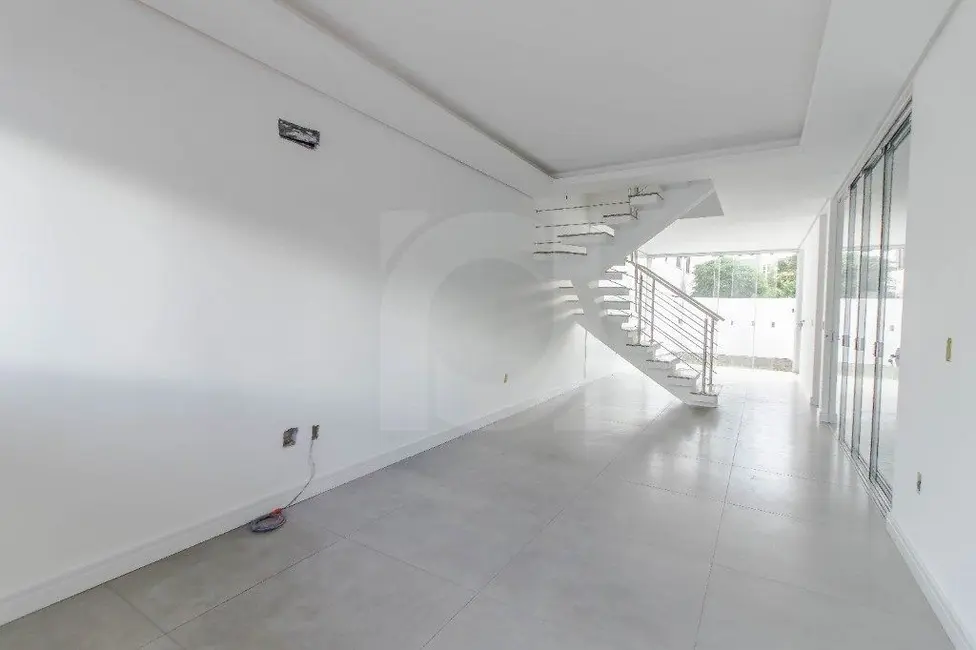 Foto 7 de Casa com 2 quartos para alugar, 150m2 em Feitoria, Sao Leopoldo - RS
