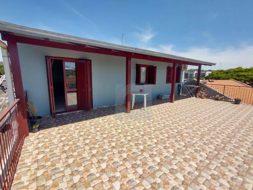Casa com 5 quartos à venda, 300m2 em Centro, Portao - RS - imagem 3 Foto 3 de Casa com 5 quartos à venda, 300m2 em Centro, Portao - RS