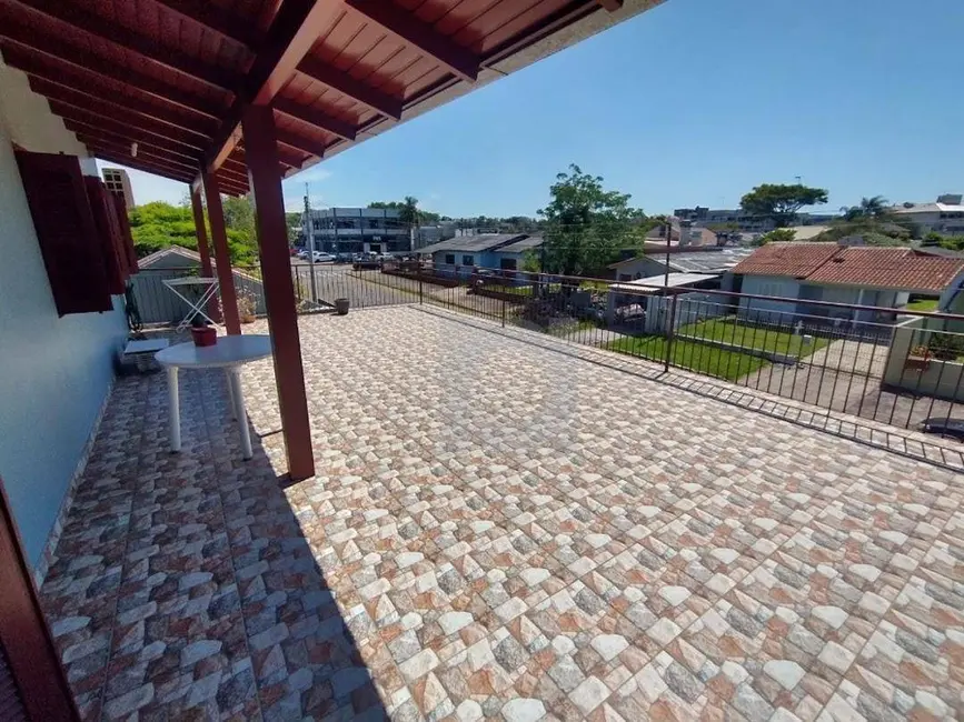 Casa com 5 quartos à venda, 300m2 em Centro, Portao - RS - imagem 4 Foto 4 de Casa com 5 quartos à venda, 300m2 em Centro, Portao - RS