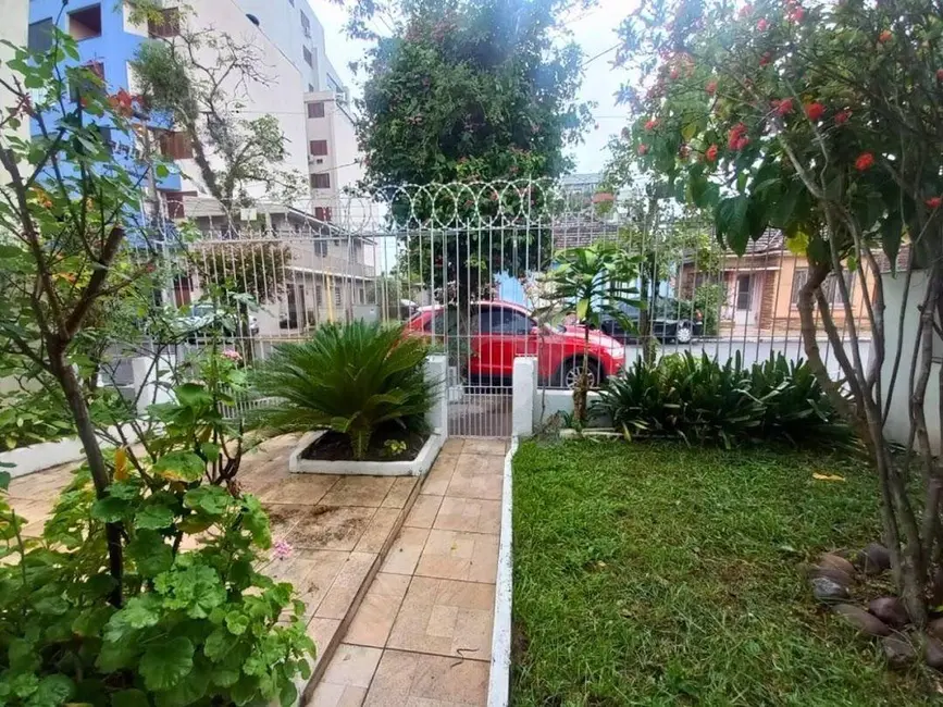 Casa com 3 quartos à venda e para alugar, 290m2 em Centro, Sao Leopoldo - RS - imagem 3 Foto 3 de Casa com 3 quartos à venda e para alugar, 290m2 em Centro, Sao Leopoldo - RS