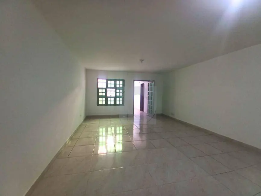 Casa com 3 quartos à venda e para alugar, 290m2 em Centro, Sao Leopoldo - RS - imagem 5 Foto 5 de Casa com 3 quartos à venda e para alugar, 290m2 em Centro, Sao Leopoldo - RS