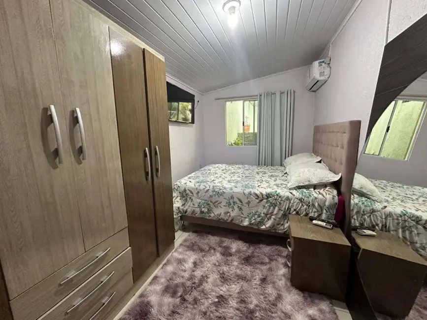 Casa com 3 quartos à venda, 194m2 em Centro, Portao - RS - imagem 9 Foto 9 de Casa com 3 quartos à venda, 194m2 em Centro, Portao - RS