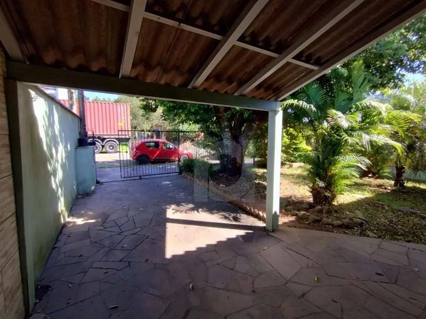 Casa com 2 quartos à venda, 360m2 em Centro, Portao - RS - imagem 3 Foto 3 de Casa com 2 quartos à venda, 360m2 em Centro, Portao - RS