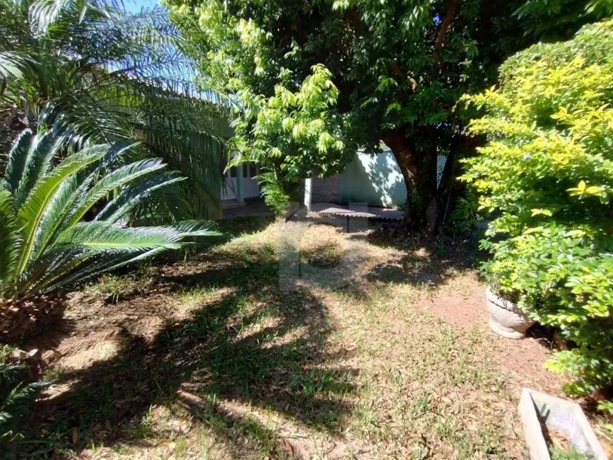 Foto 2 de Casa com 2 quartos à venda, 360m2 em Centro, Portao - RS