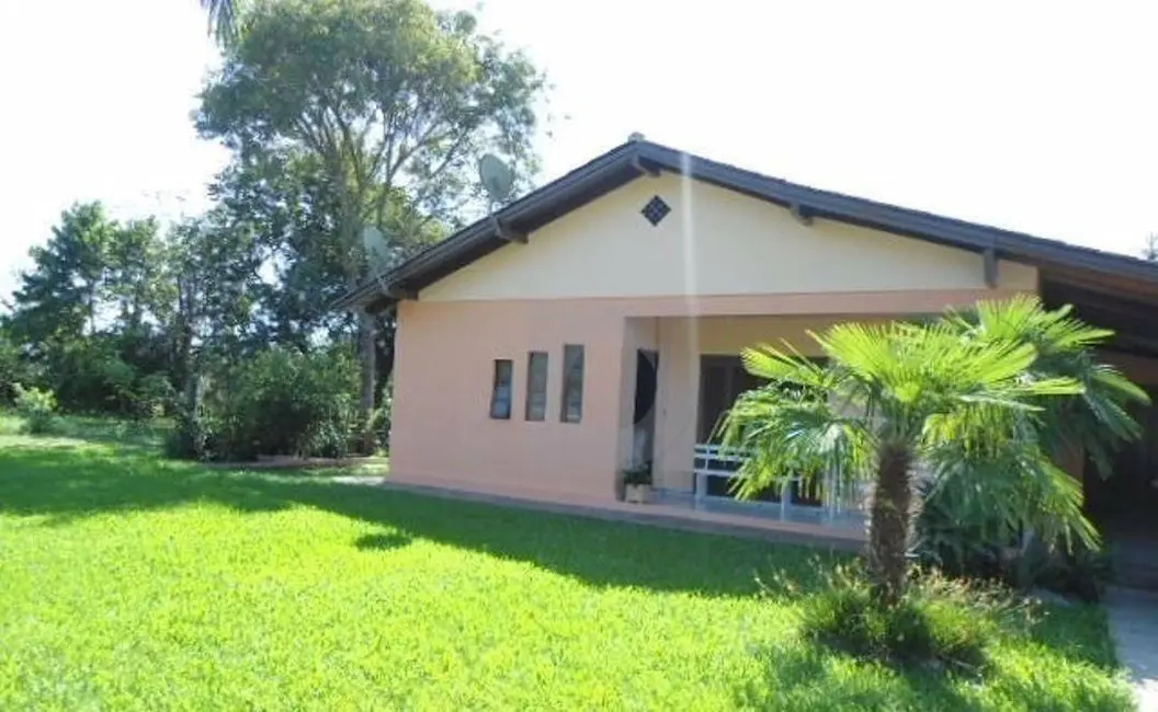 Casa com 2 quartos à venda, 600m2 em Sao Sebastiao Do Cai - RS - imagem 2 Foto 2 de Casa com 2 quartos à venda, 600m2 em Sao Sebastiao Do Cai - RS