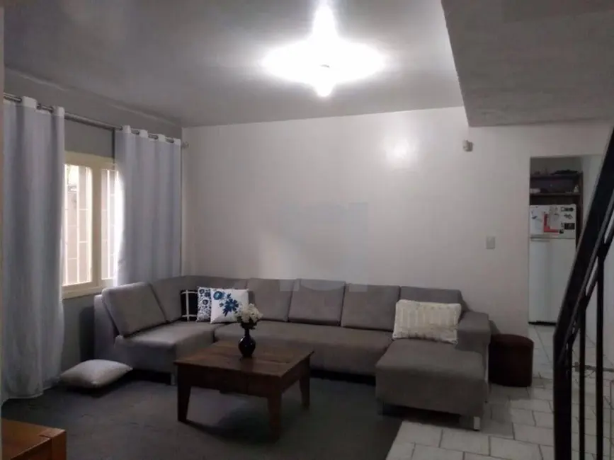 Casa com 3 quartos à venda, 138m2 em Centro, Sao Leopoldo - RS - imagem 2 Foto 2 de Casa com 3 quartos à venda, 138m2 em Centro, Sao Leopoldo - RS