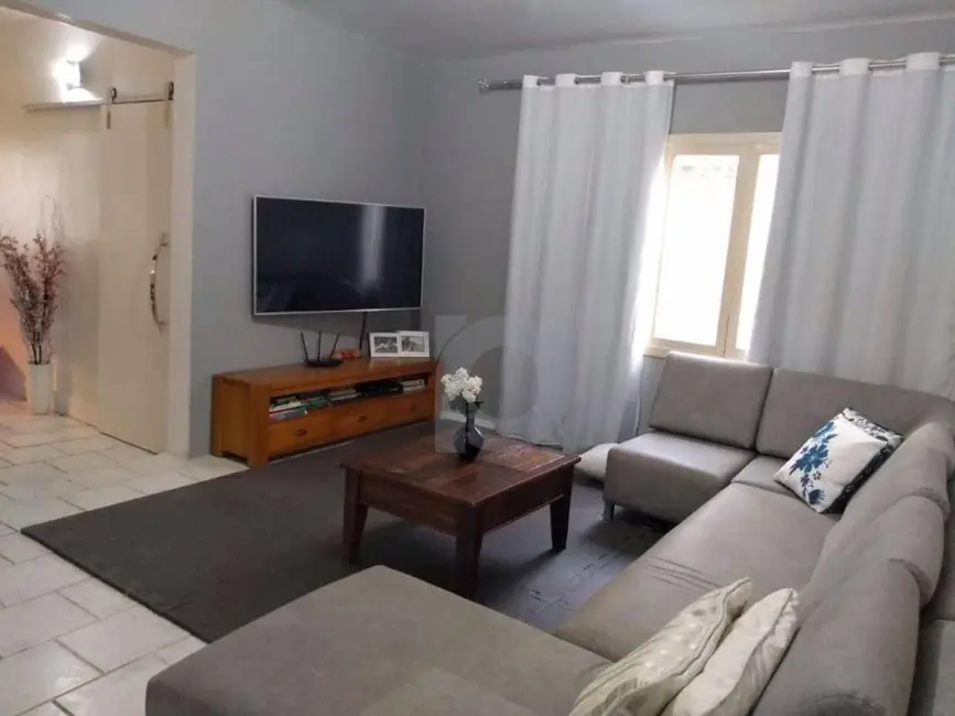 Casa com 3 quartos à venda, 138m2 em Centro, Sao Leopoldo - RS - imagem 3 Foto 3 de Casa com 3 quartos à venda, 138m2 em Centro, Sao Leopoldo - RS