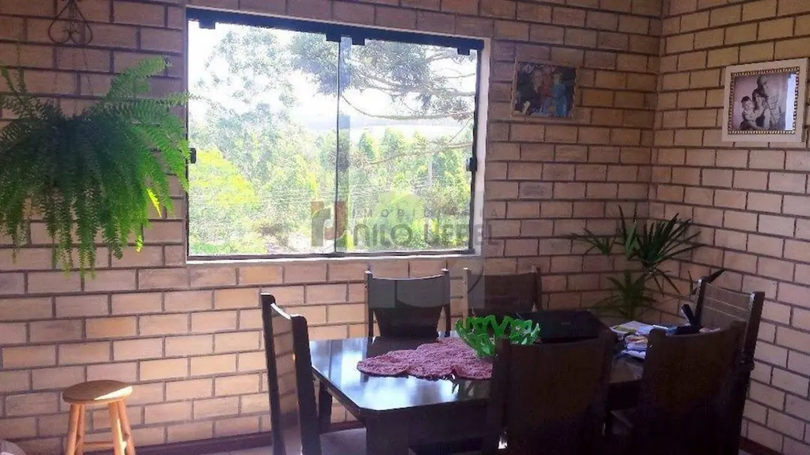 Foto 2 de Casa com 2 quartos à venda, 360m2 em Portao - RS
