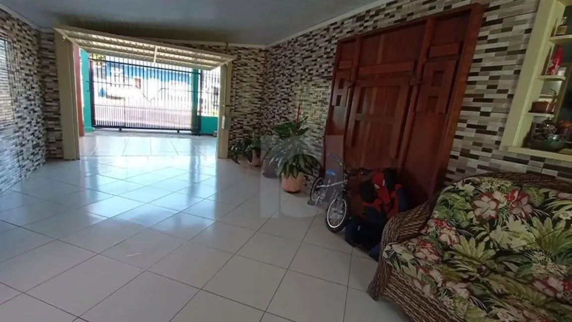 Casa com 2 quartos à venda, 360m2 em Portao - RS - imagem 5 Foto 5 de Casa com 2 quartos à venda, 360m2 em Portao - RS