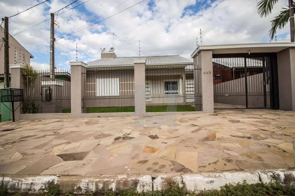 Casa com 3 quartos à venda, 360m2 em Centro, Portao - RS - imagem 7 Foto 7 de Casa com 3 quartos à venda, 360m2 em Centro, Portao - RS