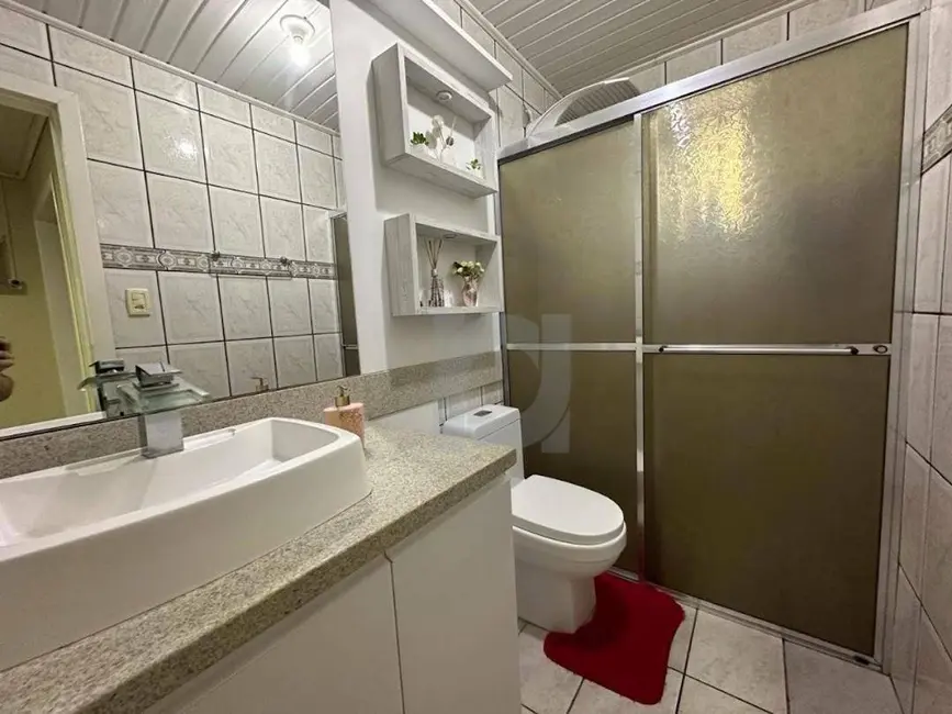 Casa com 3 quartos à venda, 746m2 em Portao - RS - imagem 8 Foto 8 de Casa com 3 quartos à venda, 746m2 em Portao - RS