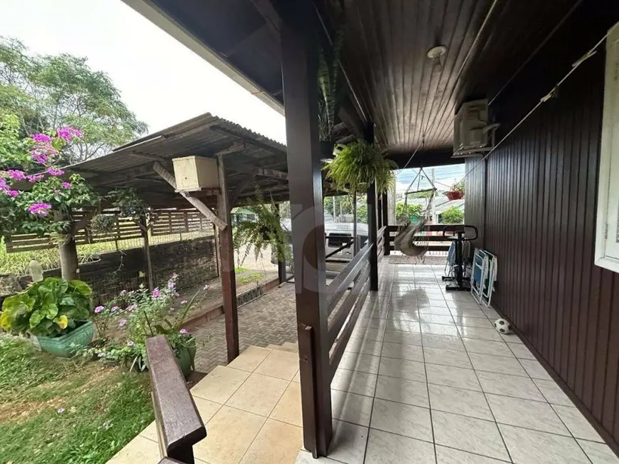 Casa com 3 quartos à venda, 746m2 em Portao - RS - imagem 9 Foto 9 de Casa com 3 quartos à venda, 746m2 em Portao - RS