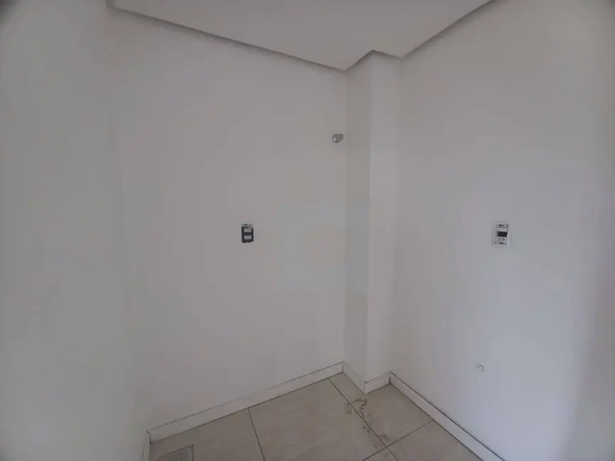 Sala Comercial para alugar, 70m2 em Centro, Sao Leopoldo - RS - imagem 6 Foto 6 de Sala Comercial para alugar, 70m2 em Centro, Sao Leopoldo - RS