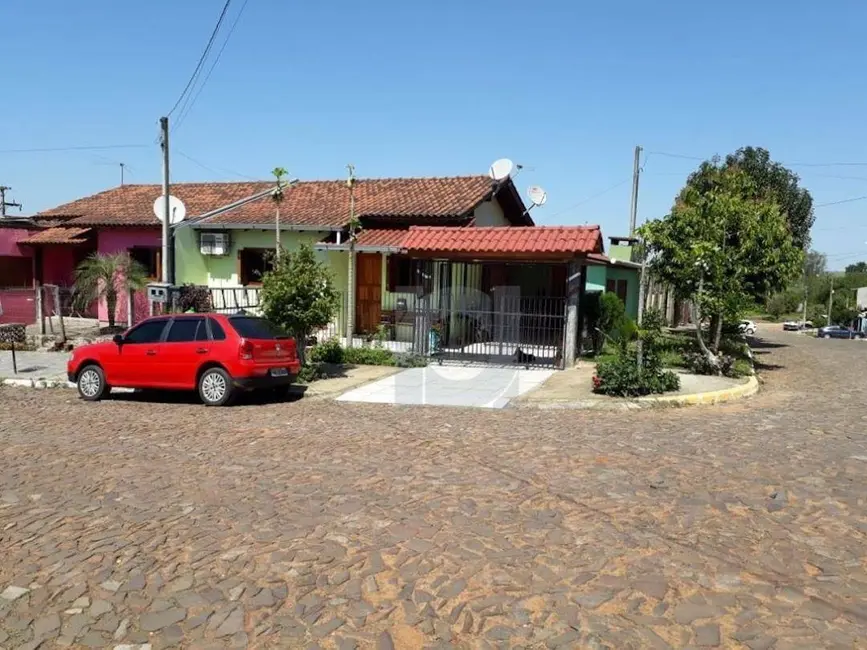Casa com 3 quartos à venda, 80m2 em Portao - RS - imagem 2 Foto 2 de Casa com 3 quartos à venda, 80m2 em Portao - RS