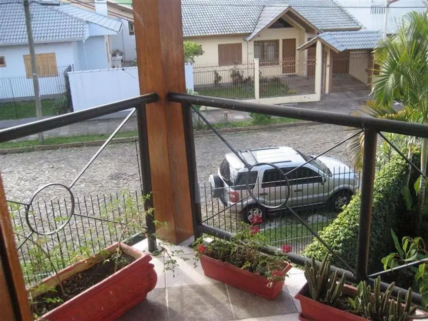 Foto 2 de Casa com 4 quartos à venda e para alugar, 465m2 em Cristo Rei, Sao Leopoldo - RS