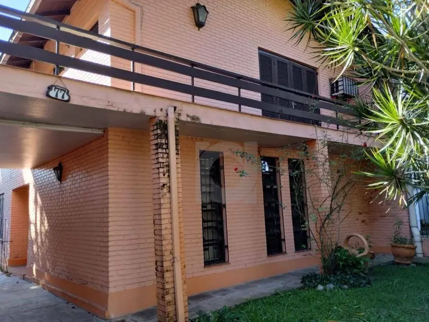 Foto 2 de Sobrado com 3 quartos à venda, 418m2 em Rio Branco, Sao Leopoldo - RS