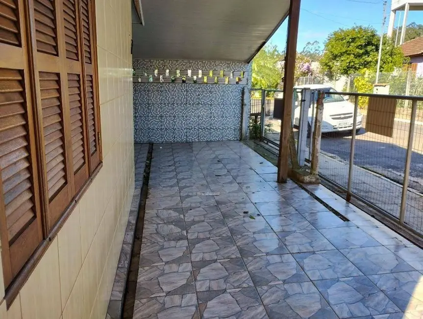 Foto 2 de Casa com 3 quartos à venda, 352m2 em Portao - RS