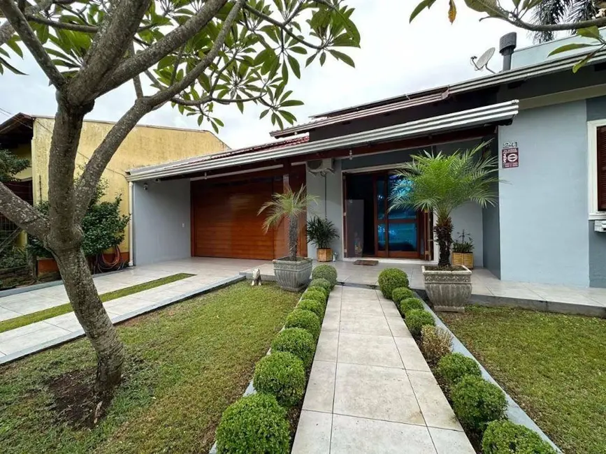 Casa com 3 quartos à venda, 429m2 em Portao - RS - imagem 1 Foto 1 de Casa com 3 quartos à venda, 429m2 em Portao - RS
