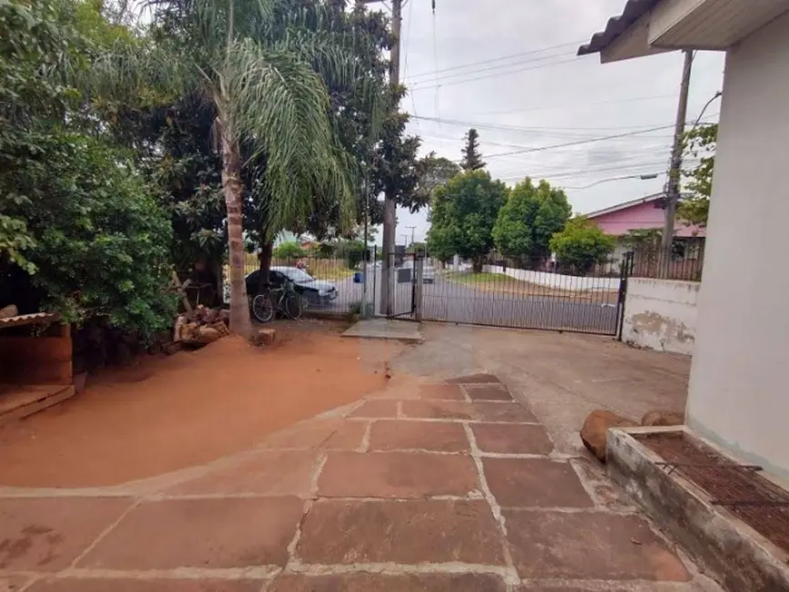 Casa com 2 quartos à venda, 300m2 em Centro, Portao - RS - imagem 4 Foto 4 de Casa com 2 quartos à venda, 300m2 em Centro, Portao - RS