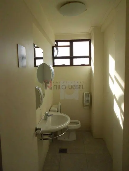 Sala Comercial para alugar, 201m2 em Centro, Sao Leopoldo - RS - imagem 5 Foto 5 de Sala Comercial para alugar, 201m2 em Centro, Sao Leopoldo - RS