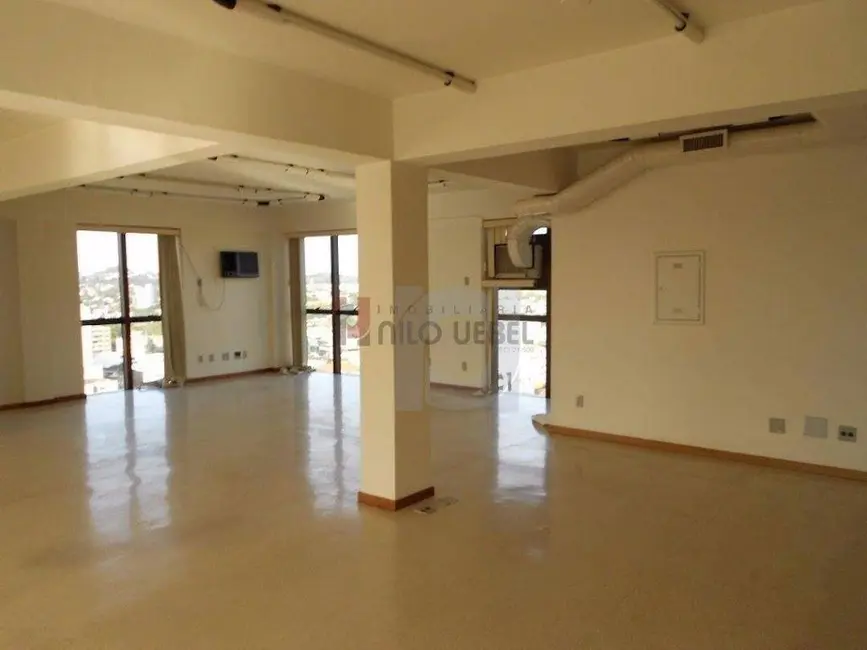 Sala Comercial à venda, 201m2 em Centro, Sao Leopoldo - RS - imagem 3 Foto 3 de Sala Comercial à venda, 201m2 em Centro, Sao Leopoldo - RS
