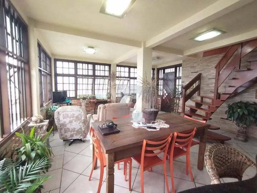 Casa com 3 quartos à venda, 140m2 em Portao - RS - imagem 3 Foto 3 de Casa com 3 quartos à venda, 140m2 em Portao - RS