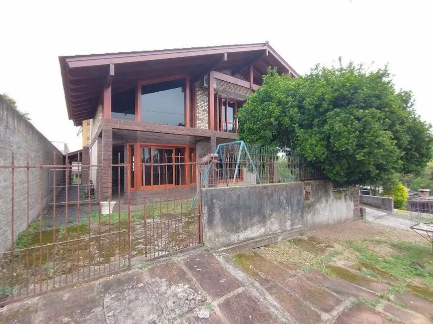 Casa com 3 quartos à venda, 140m2 em Portao - RS - imagem 1 Foto 1 de Casa com 3 quartos à venda, 140m2 em Portao - RS