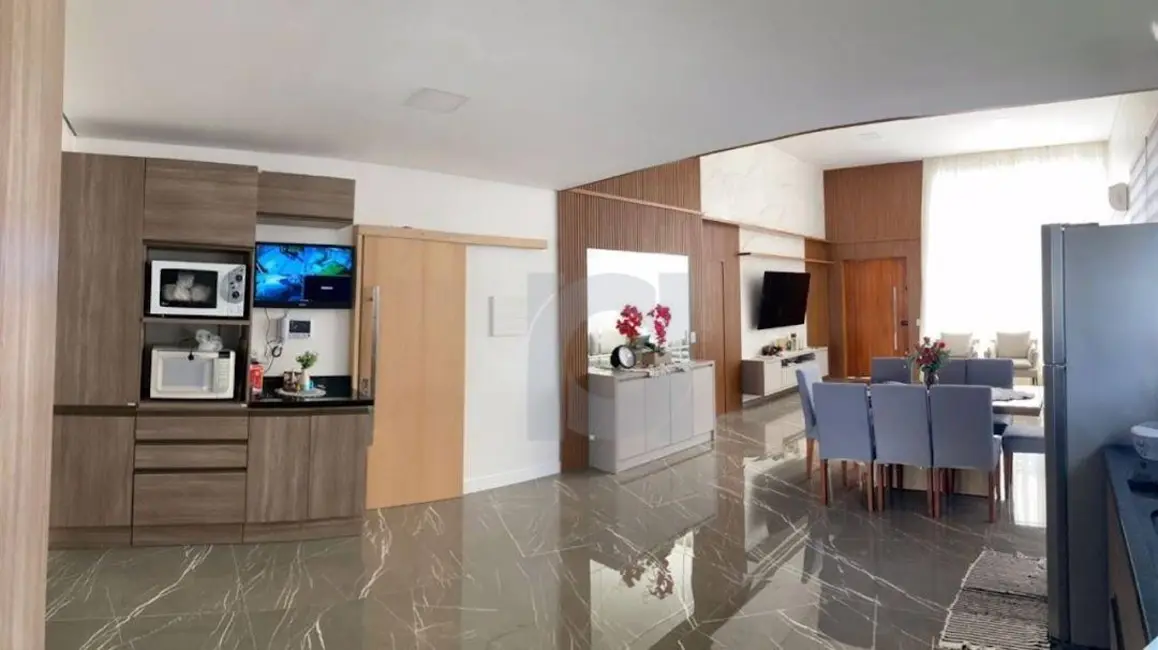 Casa com 2 quartos à venda, 420m2 em Novo Hamburgo - RS - imagem 2 Foto 2 de Casa com 2 quartos à venda, 420m2 em Novo Hamburgo - RS